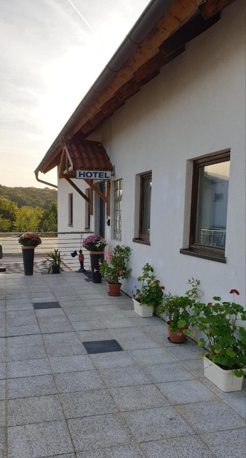 Mainstern Hotel Schonungen Экстерьер фото